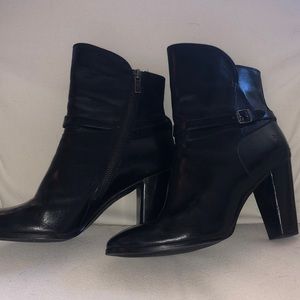 Frye Boot “Laurie” Sz 8. Black Leather